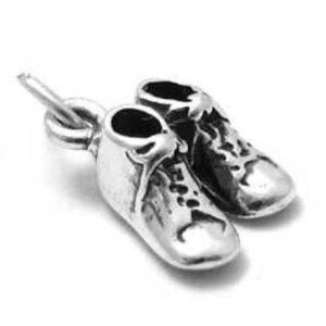 BABY SHOES CHARM IN 3D. STERLING SILVER